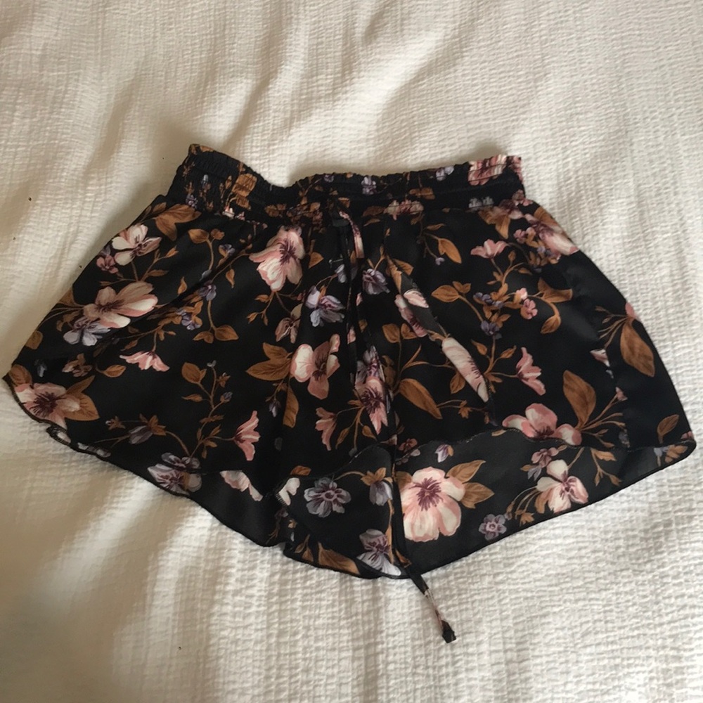 American Eagle floral shorts